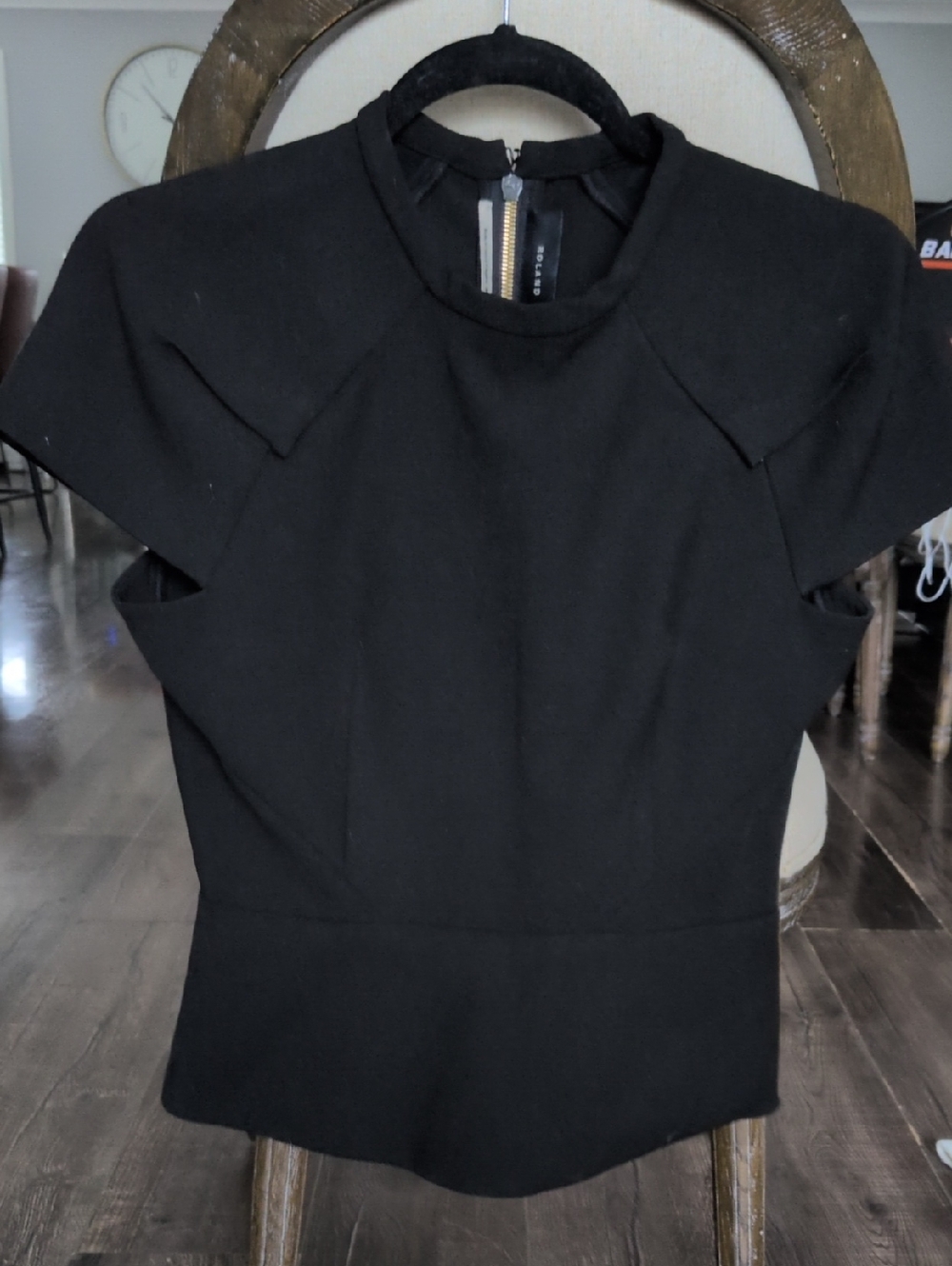 Roland Mouret Black Cap-Sleeve Structured Top